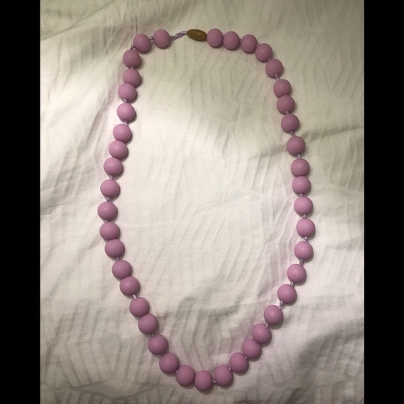 Lavender chew beads teething necklace - Picture 2 of 4